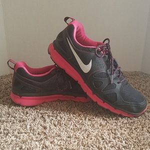 Woman's Nike Flex Trail